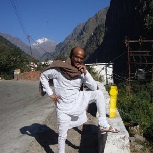 Latest Update: Rajinikanth to fly to Himalayas!