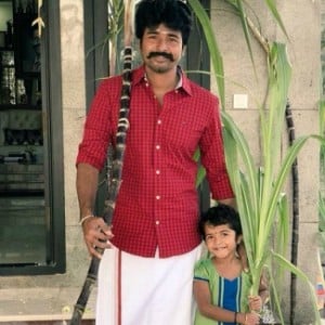 The sweet moments of top Tamil heroes with their daughters