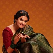 Aparna Das (aka) Aparna