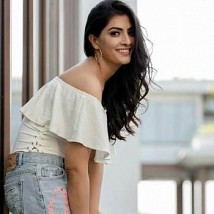 Varalaxmi Sarathkumar (aka) Varalaxmi