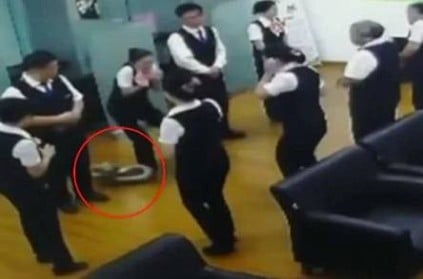 5-Foot Python Falls From Ceiling During Staff Meeting In China bank
