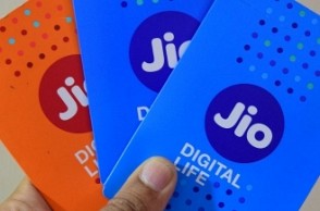 Reliance Jio offers 10 GB add-on data