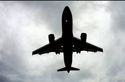 US: Flight forced to land after drunk man does pull-ups