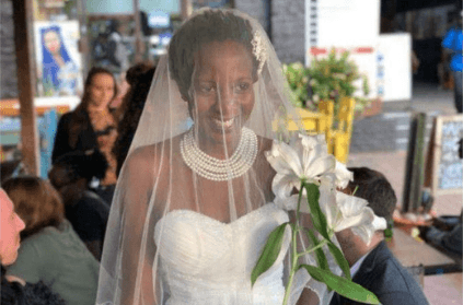 Woman marries herself to get nagging parents off her back