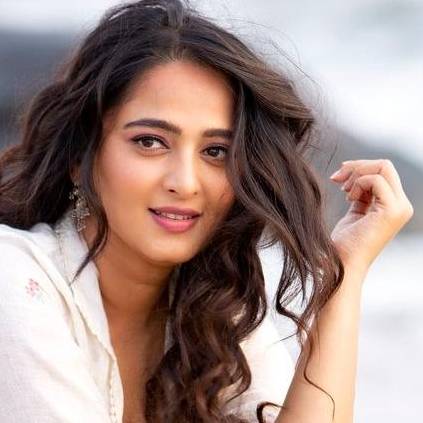 Anushka Shetty approached to play an important role in director Mani Ratnam