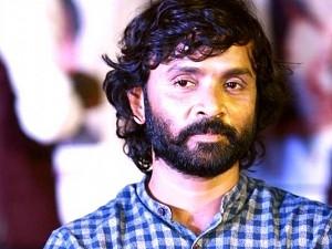 Case booked against lyricist Snehan as man hit by his car reportedly dies!