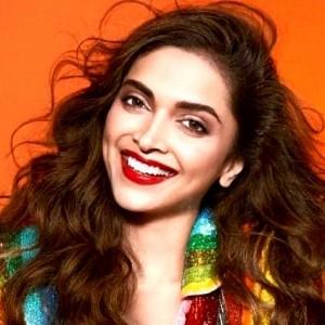 Deepika Padukone for a moment forgets that she is married to Ranveer Singh