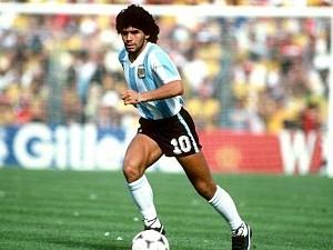 Football legend Diego Maradona passes away at 60; Fans in shock!
