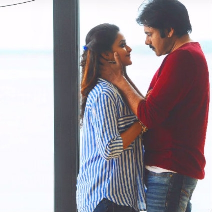 Lyric video of Gaali Vaaluga from Agnyaathavaasi