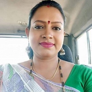 Popular Kannada TV actress Shobha passed away in a road accident