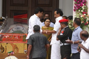 Karunanidhi death: Political leaders and Celebrities pay homage