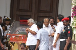 Karunanidhi death: Political leaders and Celebrities pay homage