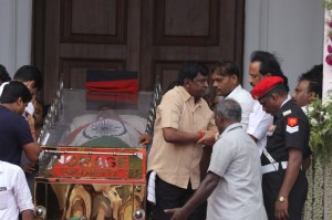 Karunanidhi death: Political leaders and Celebrities pay homage