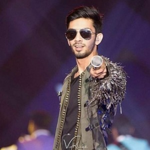 Official: Anirudh will not be scoring music for this biggie!